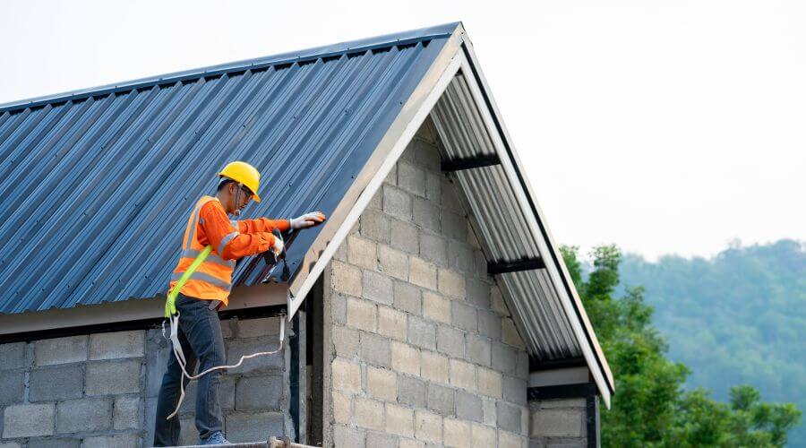 Professional gutter cleaning in Stuart, OK